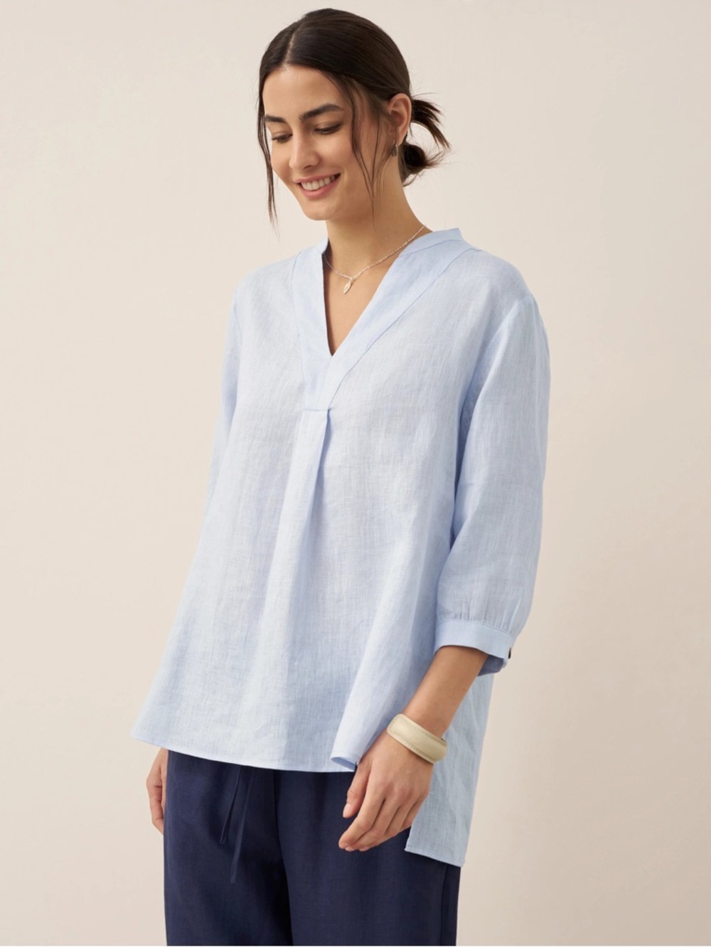 NWT Lintico Joanna Luxury Linen Ice Blue V-Neck Tunic Top Medium